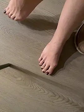 leshowcho online show from 25, 2, 2026