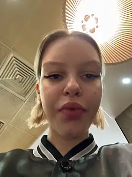 AshleyMur online show from 13, 4, 2026