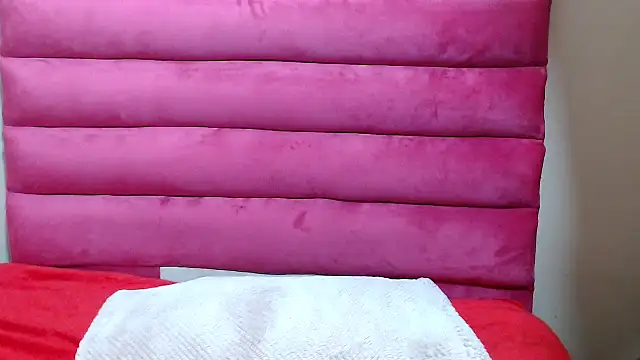 Snapshot of ExtraDoll chatting on 5, 6, 2026 ExtraDoll online show from 5, 6, 2026