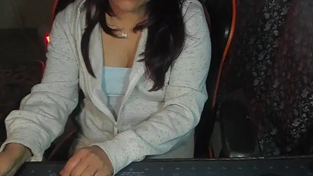 Snapshot of Tannushree chatting on 3, 2, 2026 Tannushree online show from 3, 2, 2026