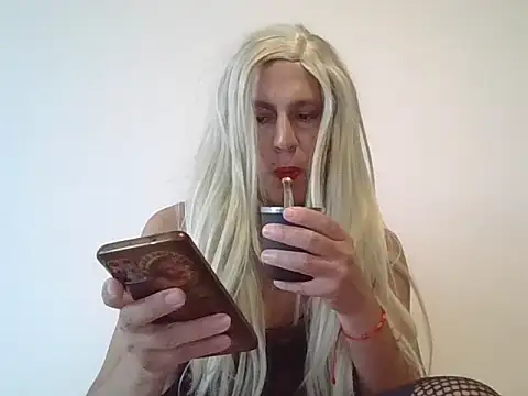 lorenacrossdreser online show from 15, 1, 2026