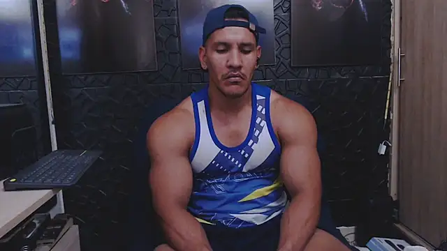 Snapshot of viktor_herrera chatting on 25, 5, 2026 viktor herrera online show from 25, 5, 2026