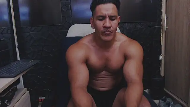 Snapshot of viktor_herrera chatting on 27, 5, 2026 viktor herrera online show from 27, 5, 2026