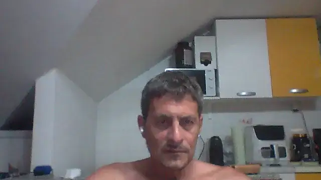 Snapshot of colosone chatting on 17, 6, 2026 colosone online show from 17, 6, 2026