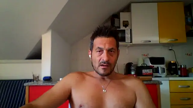 Snapshot of colosone chatting on 27, 6, 2026 colosone online show from 27, 6, 2026