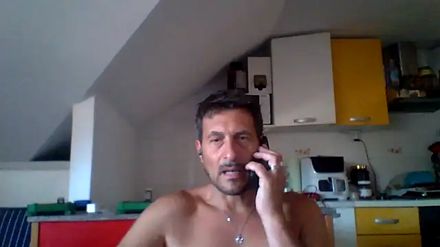Snapshot of colosone chatting on 1, 7, 2026 colosone online show from 1, 7, 2026