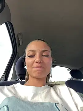 Rebeka2589 online show from 15, 3, 2026