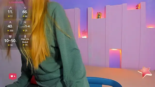 Snapshot of emilywilliis chatting on 5, 2, 2026 emilywilliis online show from 5, 2, 2026