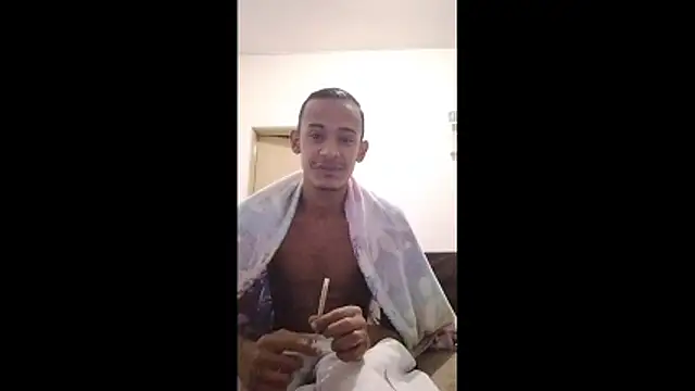 Snapshot of Magrinhodelicia011 chatting on 12, 6, 2026 Magrinhodelicia011 online show from 12, 6, 2026