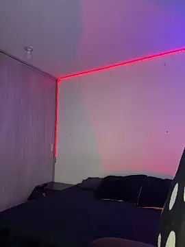 crystal dlun online show from 1, 4, 2026