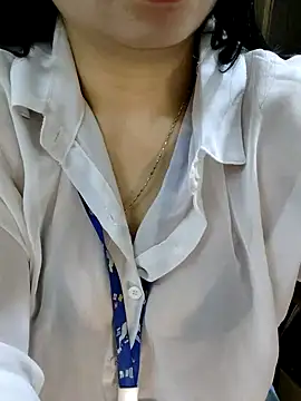 Snapshot of Arica_sexykiss chatting on 5, 2, 2026 Arica sexykiss online show from 5, 2, 2026