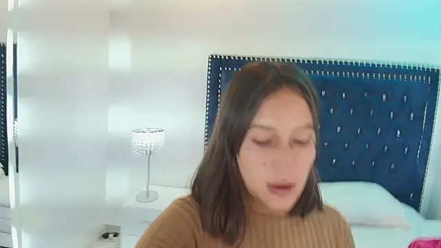 Snapshot of Cristal_and_luke chatting on 10, 1, 2026 Cristal and luke online show from 10, 1, 2026