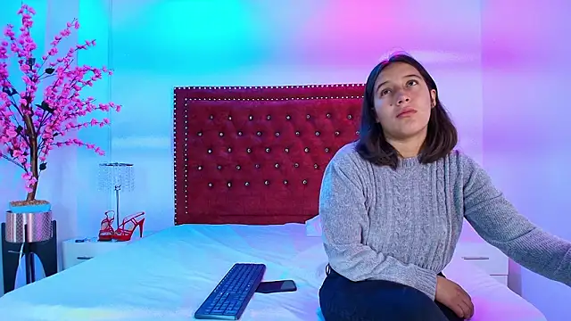 Cristal and luke online show from 4, 2, 2026