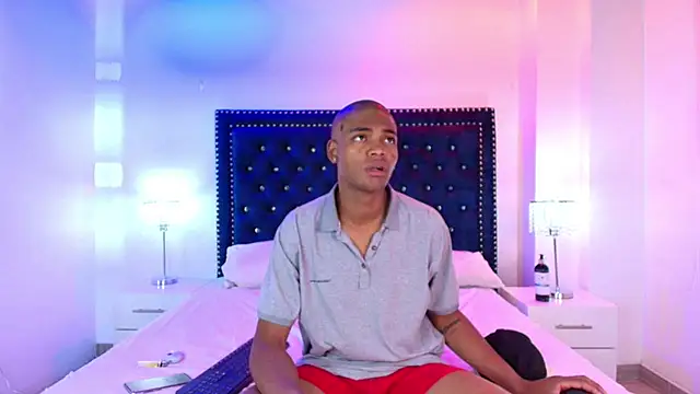 Cristal and luke online show from 5, 6, 2026
