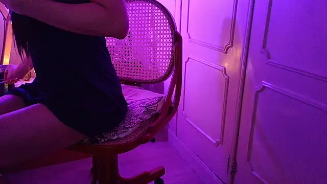 Snapshot of WarmSound chatting on 11, 2, 2026 WarmSound online show from 11, 2, 2026