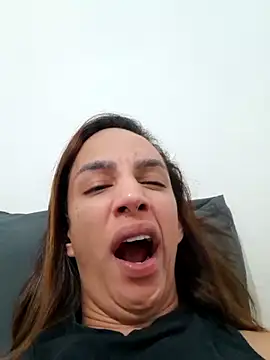 ofjuliaa online show from 20, 3, 2026