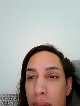 ofjuliaa online show from 10, 4, 2026