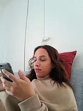 Snapshot of ofjuliaa chatting on 11, 5, 2026 ofjuliaa online show from 11, 5, 2026