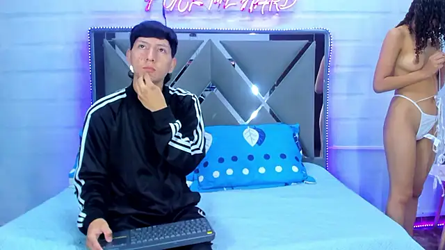 BunnyLove  online show from 24, 3, 2026