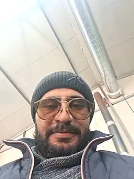 julian-112 online show from 9, 1, 2026