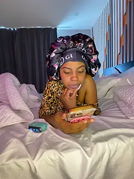 Snapshot of oshun6360 chatting on 17, 5, 2026 oshun6360 online show from 17, 5, 2026