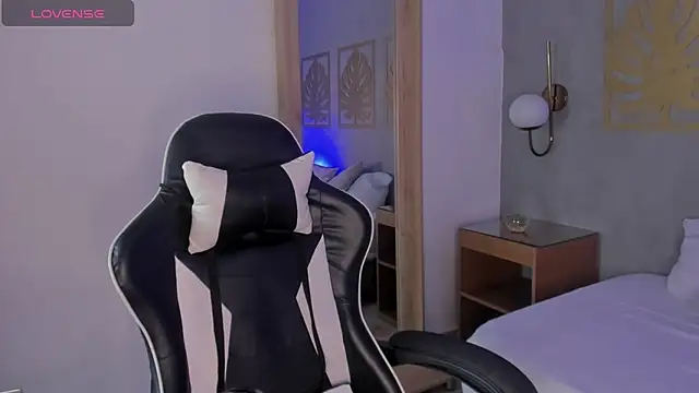 scarlett rosse x online show from 4, 3, 2026