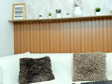 Snapshot of Riley_Reid_Milf chatting on 30, 5, 2026 Riley Reid Milf online show from 30, 5, 2026