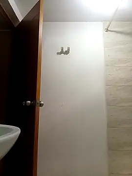 aunstin mohamme online show from 12, 4, 2026