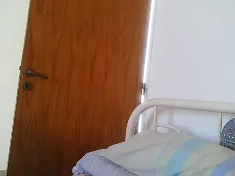 Noracherry online show from 7, 2, 2026