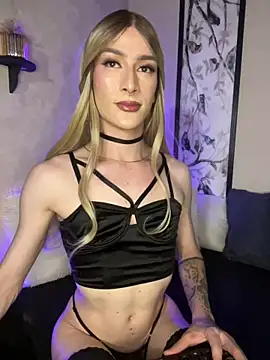 Snapshot of Alana_Stone chatting on 26, 4, 2026 Alana Stone online show from 26, 4, 2026