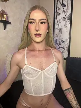 Snapshot of Alana_Stone chatting on 10, 5, 2026 Alana Stone online show from 10, 5, 2026