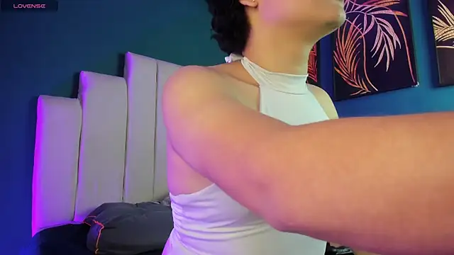 Nicki Ripperton online show from 2, 4, 2026