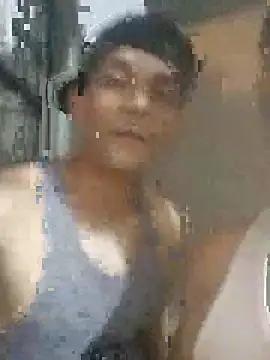 Chiquitoperopeligroso4 online show from 10, 1, 2026