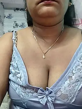 Snapshot of pinkisaha75 chatting on 1, 6, 2026 pinkisaha75 online show from 1, 6, 2026