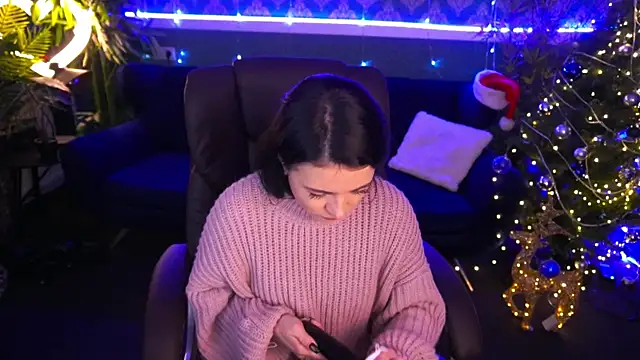 Snapshot of Dafni_Monn chatting on 6, 1, 2025 Dafni Monn online show from 6, 1, 2025