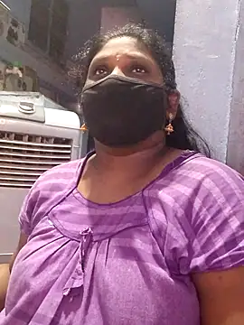 Snapshot of divyasree1431 chatting on 12, 7, 2026 divyasree1431 online show from 12, 7, 2026