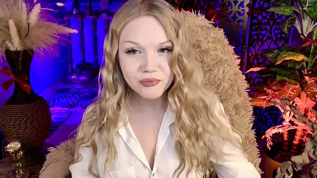 ChloeWhite online show from 12, 2, 2026