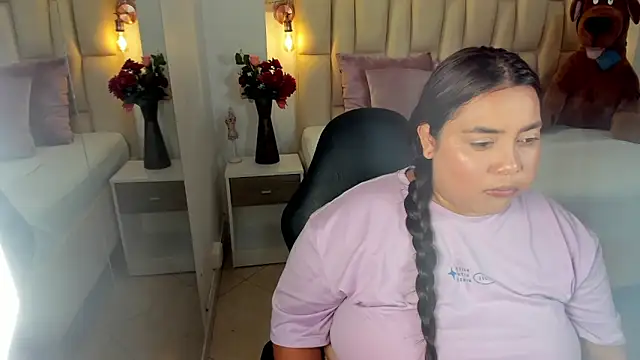 Snapshot of tatikanyx chatting on 1, 5, 2026 tatikanyx online show from 1, 5, 2026