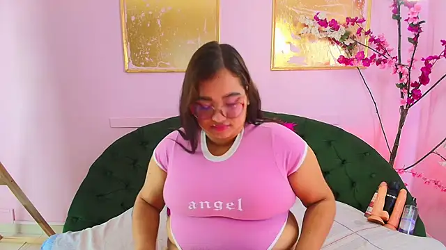 Snapshot of minniesofi chatting on 10, 1, 2026 minniesofi online show from 10, 1, 2026