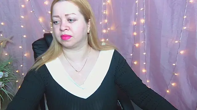 OliviaVerr online show from 17, 4, 2026