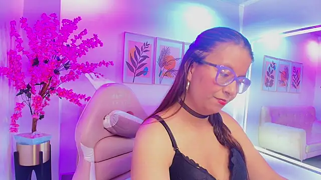 Amber  rouge online show from 10, 1, 2026