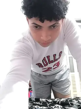 Snapshot of VersedChip chatting on 9, 2, 2026 VersedChip online show from 9, 2, 2026