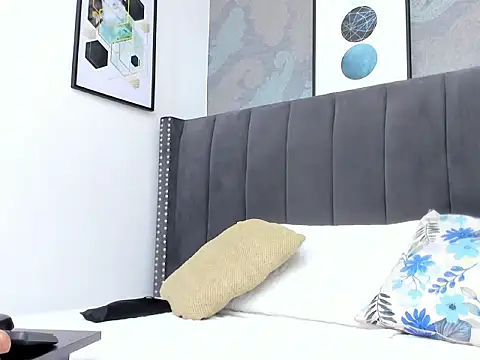 Anikka Albrite  online show from 10, 2, 2026