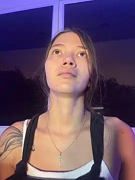 EmmaJhoons online show from 1, 2, 2026