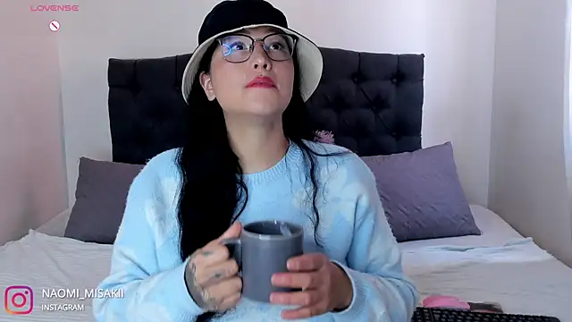 Snapshot of Mia_Charlotte2 chatting on 10, 1, 2026 Mia Charlotte2 online show from 10, 1, 2026