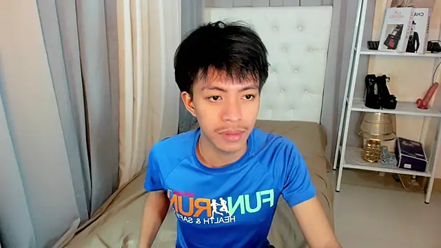 davincihugecock online show from 4, 2, 2026