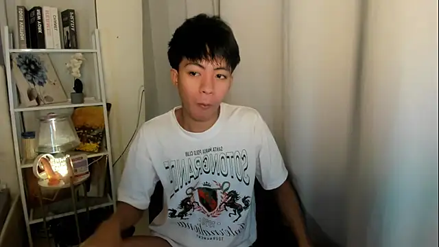 Snapshot of davincihugecock chatting on 29, 5, 2026 davincihugecock online show from 29, 5, 2026