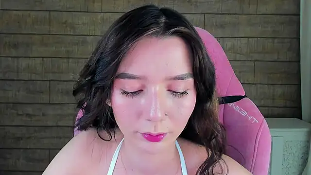 VanessaVienne online show from 16, 3, 2026