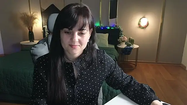  SilkyShadow  online show from 16, 1, 2026