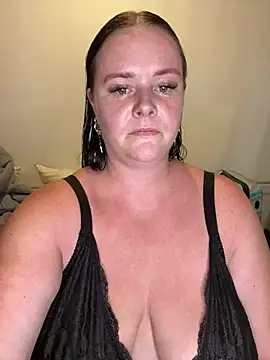 carinabro10 online show from 16, 1, 2026